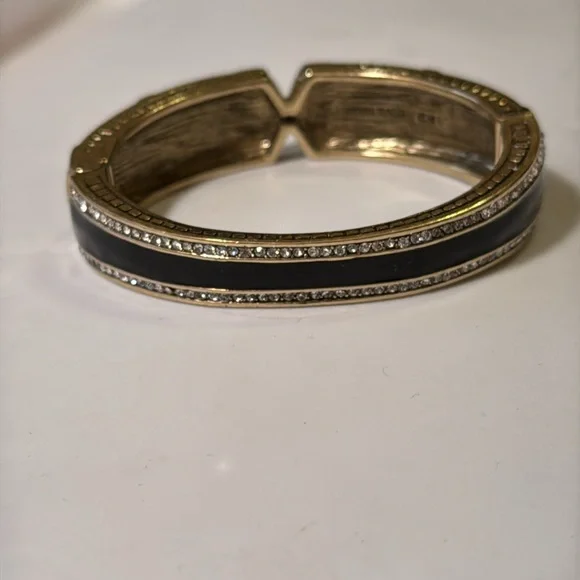 Heidi Daus Bangle Hinged Clamper Bracelet  Crystal & Black Enamel over Gold - Picture 3 of 9